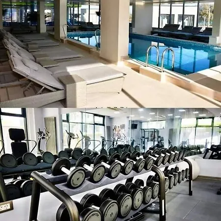 Pool & Retreat Langa Plaja Mamaia Nord * Năvodari