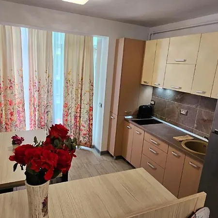 Pool & Retreat Langa Plaja Mamaia Nord Apartmán *