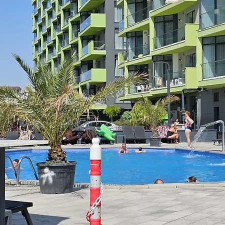 Pool & Retreat Langa Plaja Mamaia Nord Apartmán
