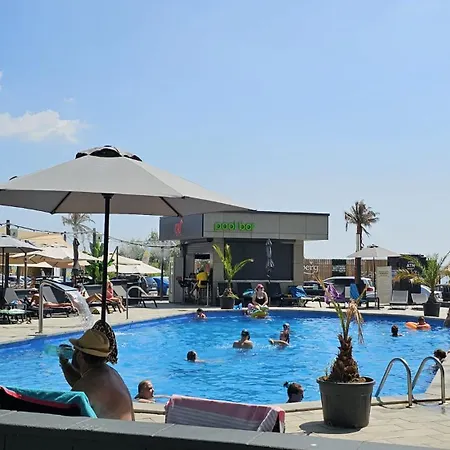 Pool & Retreat Langa Plaja Mamaia Nord Lejlighed Năvodari